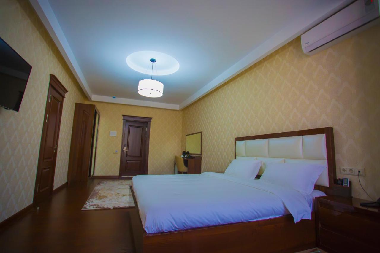 Hotel Ayni Doesjanbe Buitenkant foto