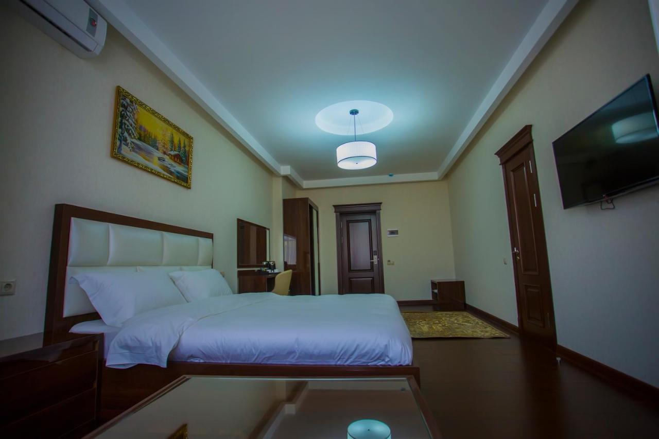 Hotel Ayni Doesjanbe Buitenkant foto