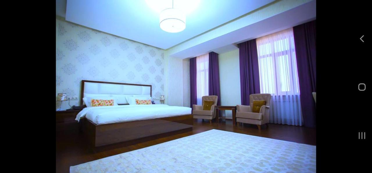 Hotel Ayni Doesjanbe Buitenkant foto
