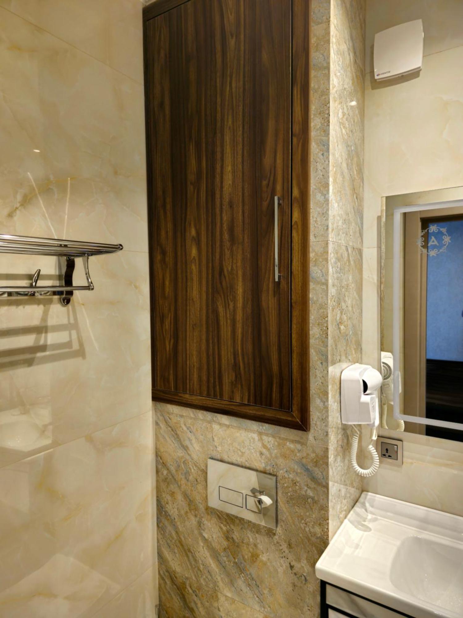 Hotel Ayni Doesjanbe Kamer foto